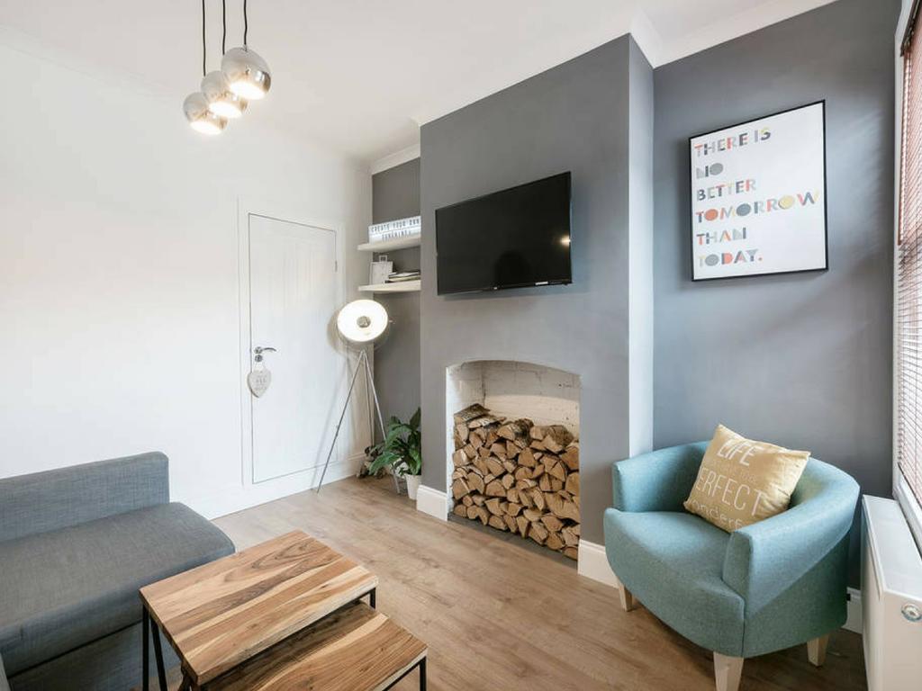 Cambridge House - Modern 2 Bedroom House, Close To Luton Airport & Town Centre Buitenkant foto
